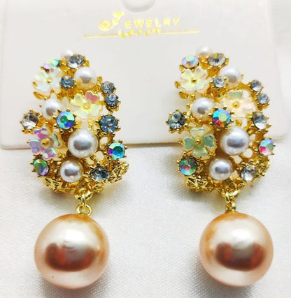 Imported Enchanted Floral Pearl Earrings – Luxurious Elegance Redefined! Intricate Floral Designs Adorned With Shimmering Crystals