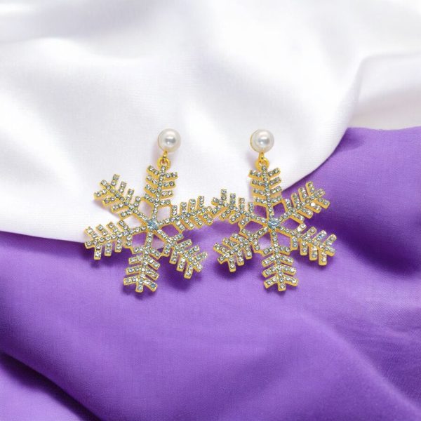 Imported Dazzling Snowflake Earrings – Perfect Winter Elegance Snowflake Earrings